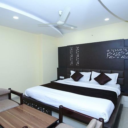 Hotel Rahul Jabalpur Eksteriør billede