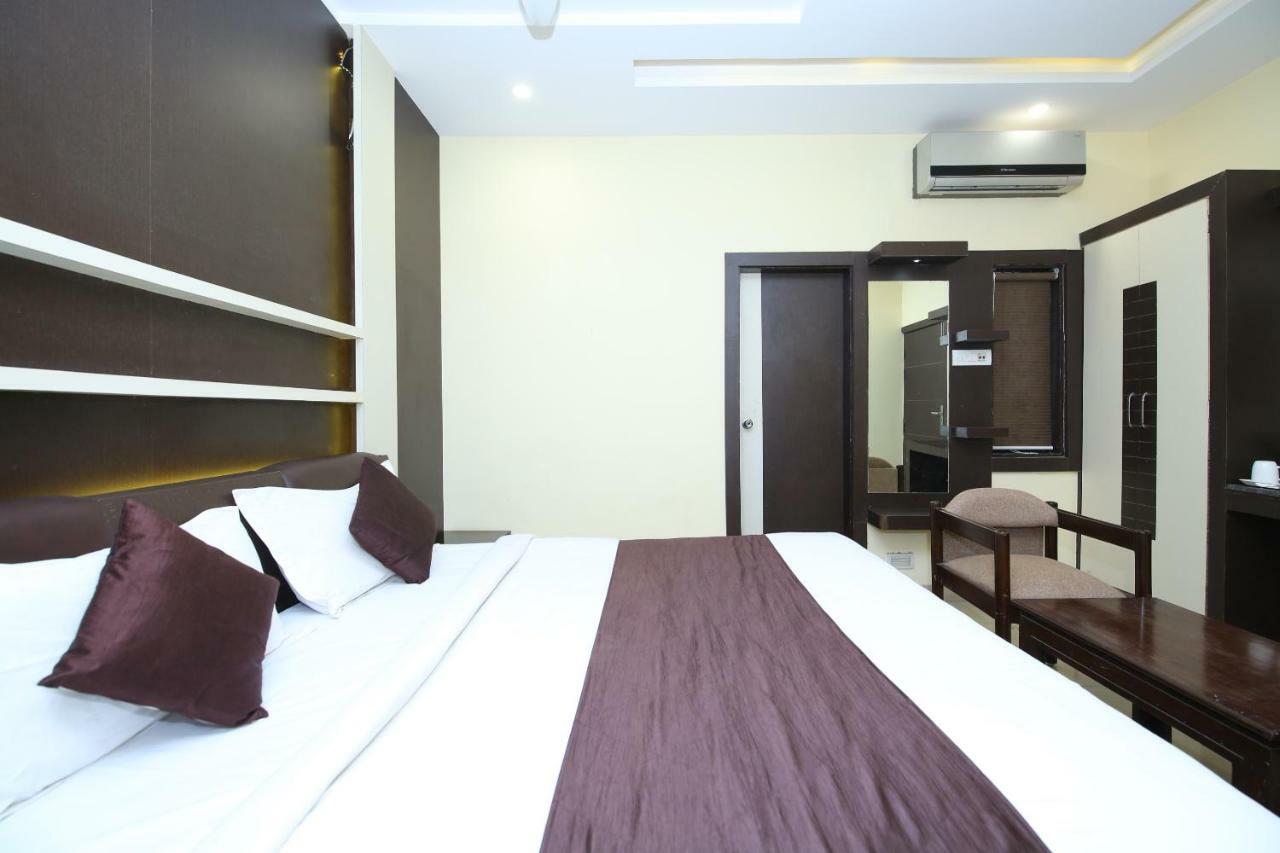 Hotel Rahul Jabalpur Eksteriør billede