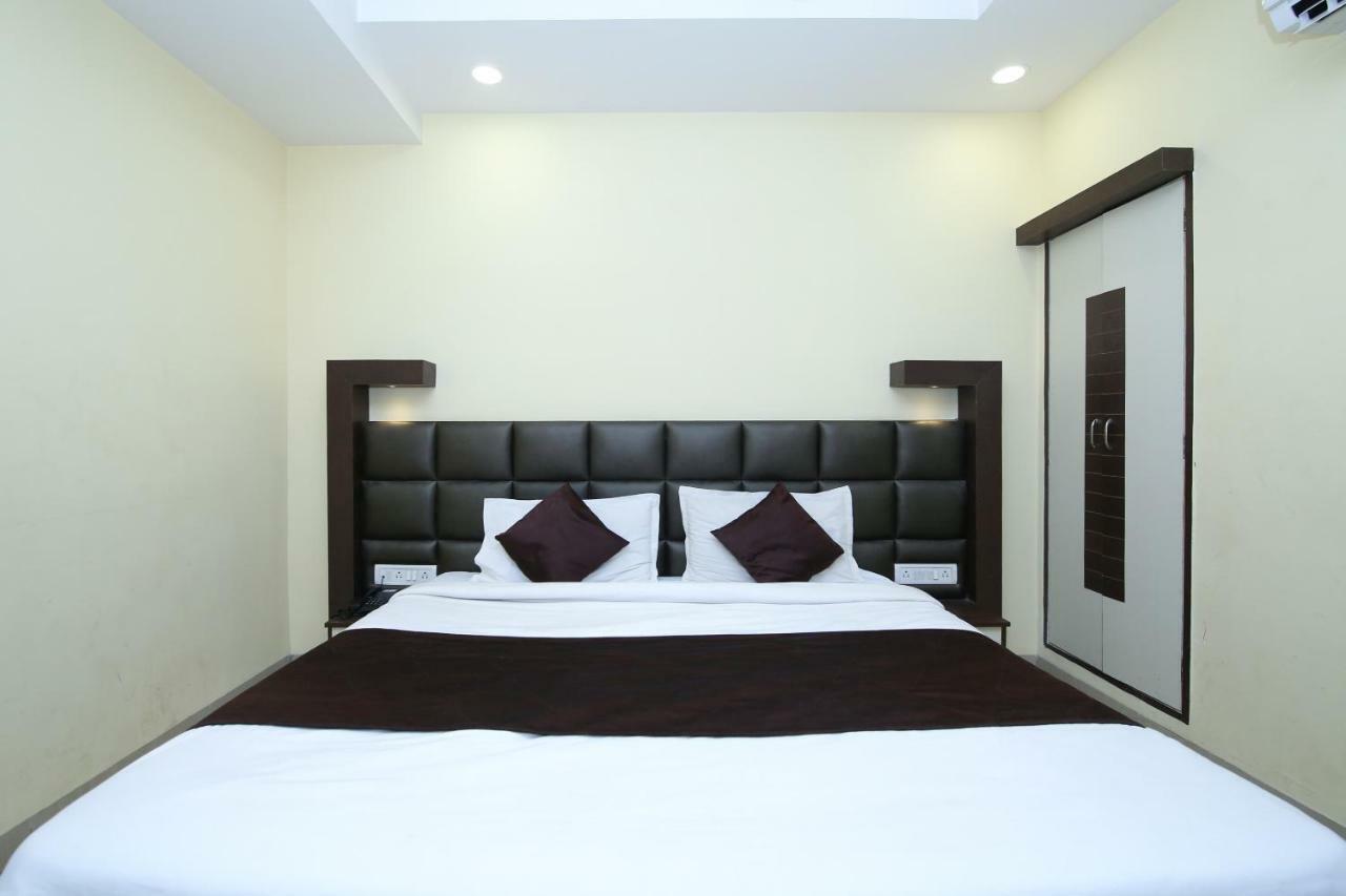 Hotel Rahul Jabalpur Eksteriør billede