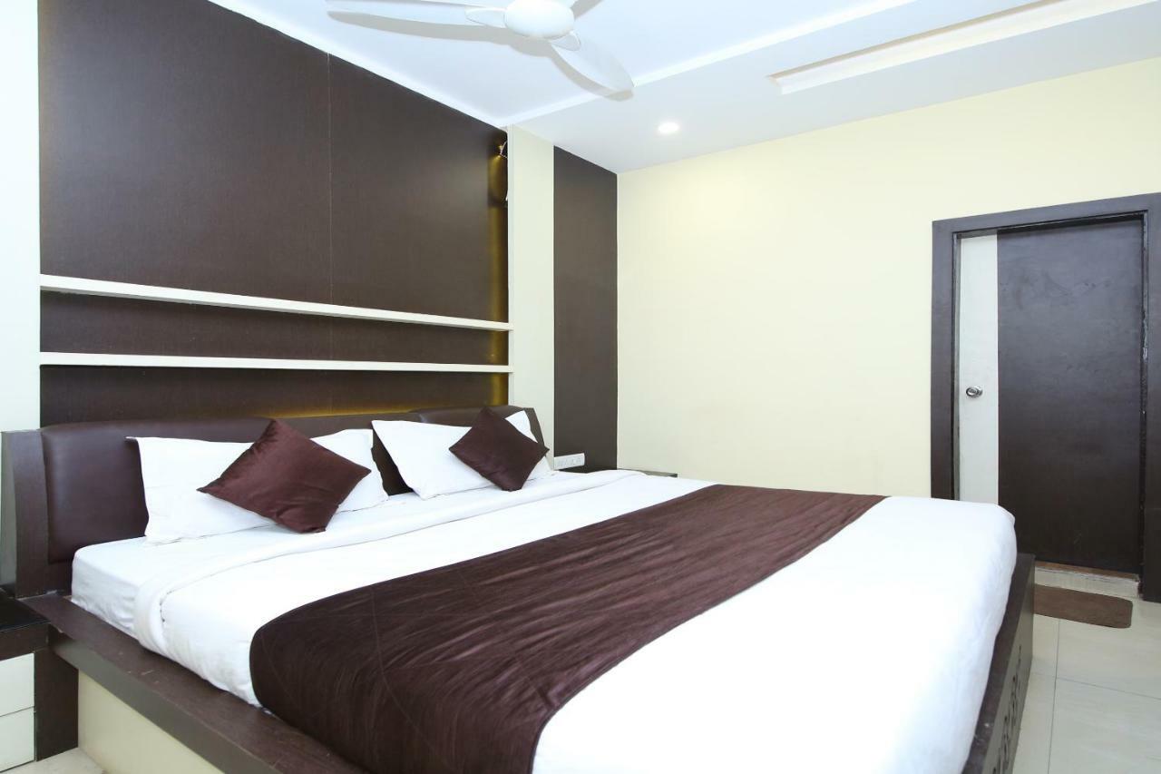 Hotel Rahul Jabalpur Eksteriør billede