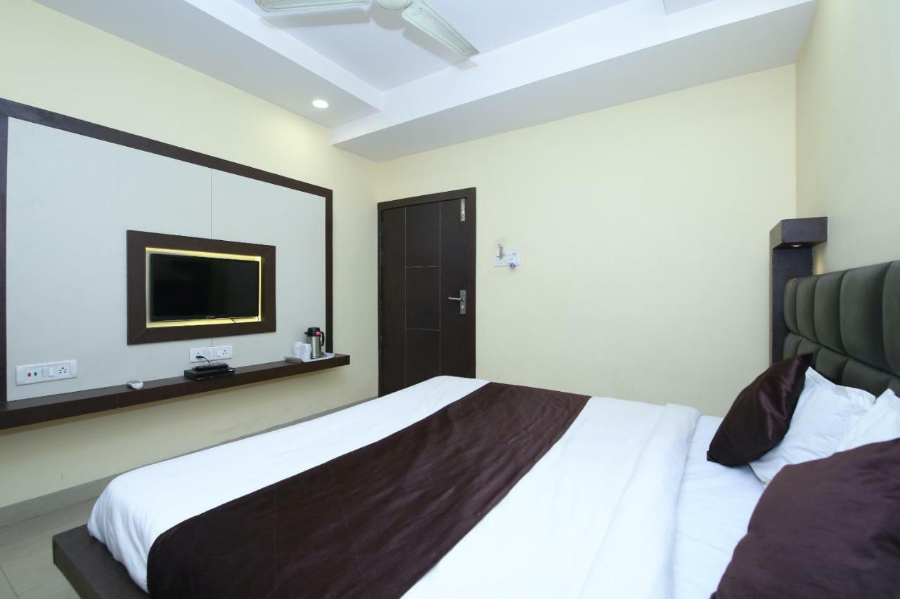 Hotel Rahul Jabalpur Eksteriør billede