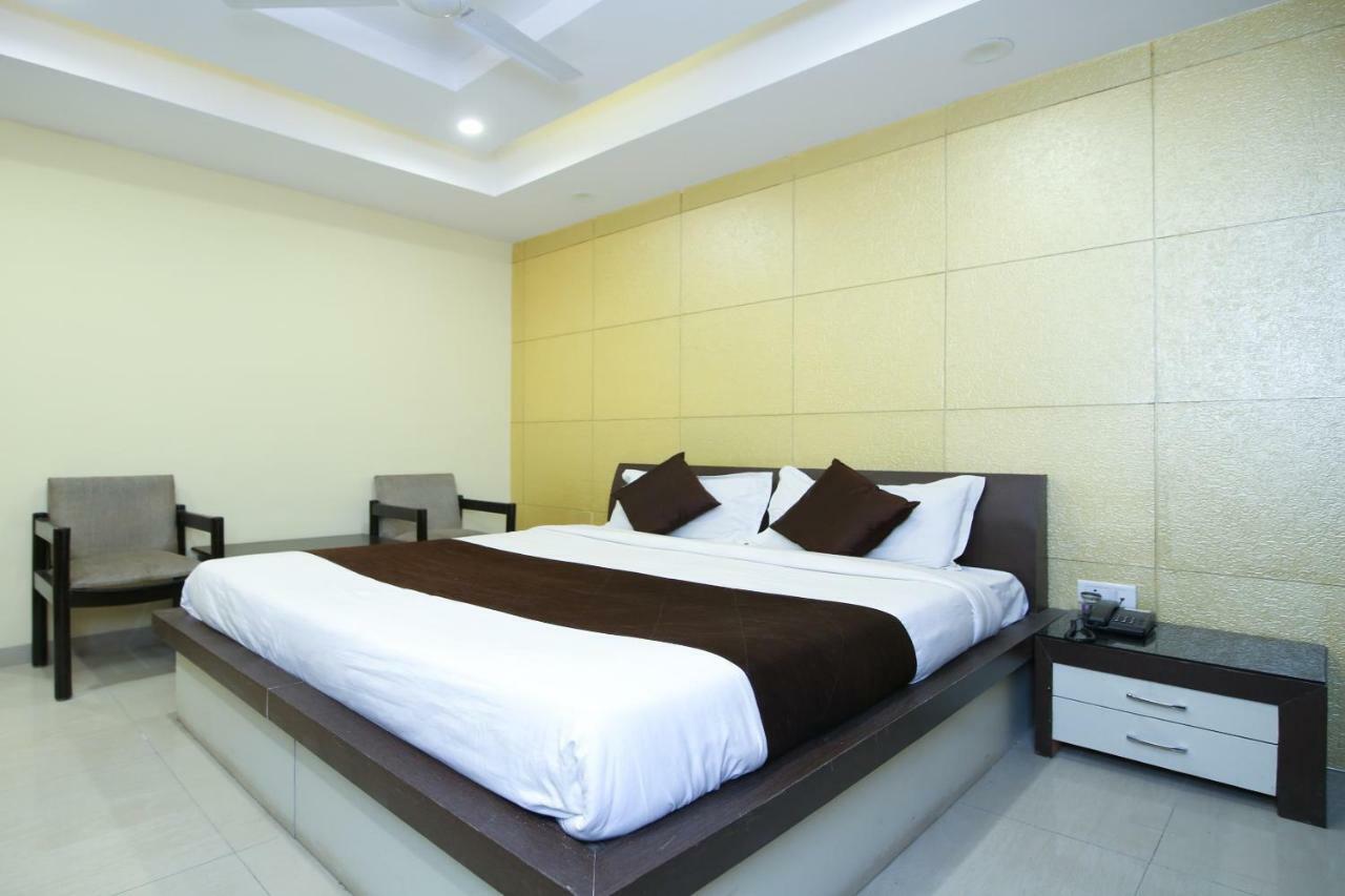 Hotel Rahul Jabalpur Eksteriør billede