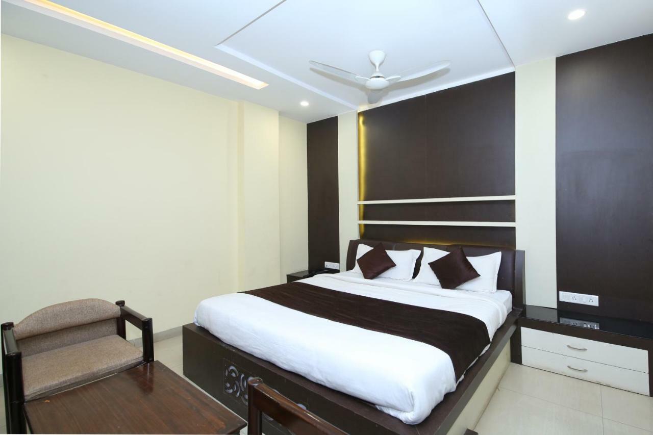 Hotel Rahul Jabalpur Eksteriør billede